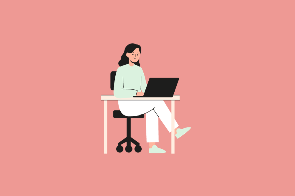 Ilustración de mujer sentada en una silla al lado de una mesa de trabajo con un ordenador